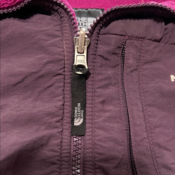 The North Face Women's Magenta and Purple Fleece Jacket med - Picture 5 of 13